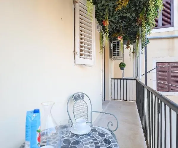 Golden Sea Organ Apartment Zadar